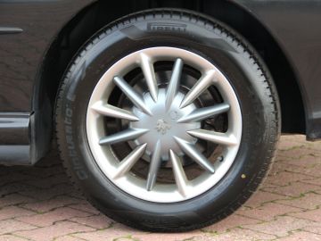 Peugeot 406
